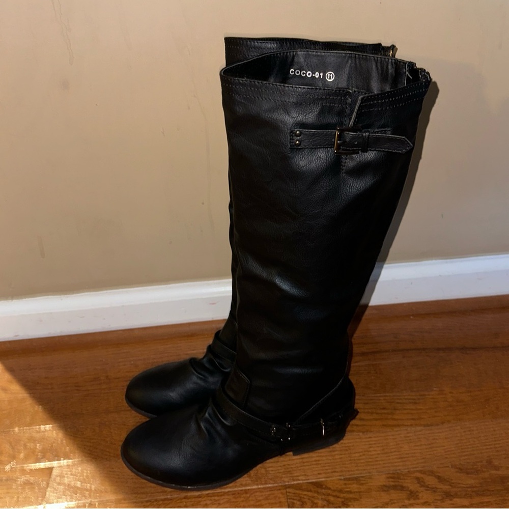 Sho Beautiful black tall boots size 11 new with tags!